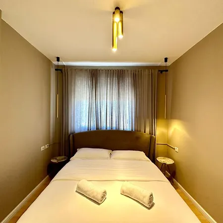 Friendly Center Near Center Apartment Tirana