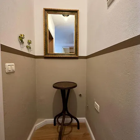Friendly Center Near Center Apartment *